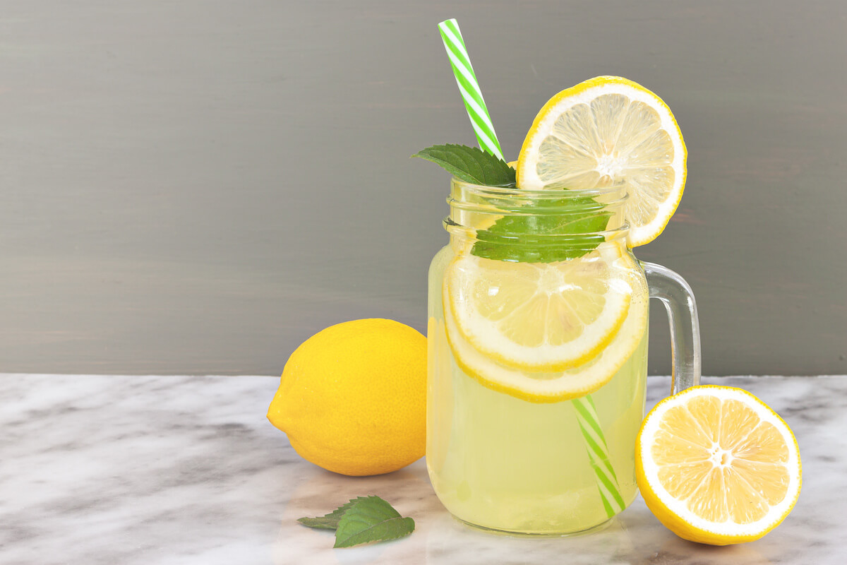 Lemon lemonade